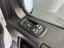 Nissan Interstar Interstar 2.3 dCi 35 Acenta FWD L3 H2 Euro 6 4dr - U849