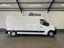 Renault Master Master 2.3 dCi 35 Business+ FWD LWB Medium Roof Euro 6 4dr - U861