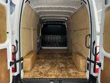 Renault Master Master 2.3 dCi 35 Business+ FWD LWB Medium Roof Euro 6 4dr - U861