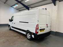 Renault Master Master 2.3 dCi 35 Business+ FWD LWB Medium Roof Euro 6 4dr - U862