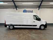 Renault Master Master 2.3 dCi 35 Business+ FWD LWB Medium Roof Euro 6 4dr - U862