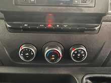 Renault Master Master 2.3 dCi 35 Business+ FWD LWB Medium Roof Euro 6 4dr - U862