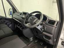Renault Master Master 2.3 dCi 35 Business+ FWD LWB Medium Roof Euro 6 4dr - U862