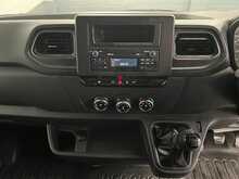 Renault Master Master 2.3 dCi 35 Business+ FWD LWB Medium Roof Euro 6 4dr - U862