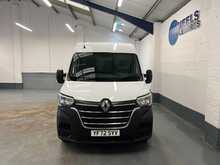 Renault Master Master 2.3 dCi 35 Business+ FWD LWB Medium Roof Euro 6 4dr - U866