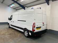 Renault Master Master 2.3 dCi 35 Business+ FWD LWB Medium Roof Euro 6 4dr - U866