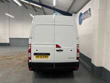 Renault Master Master 2.3 dCi 35 Business+ FWD LWB Medium Roof Euro 6 4dr - U866