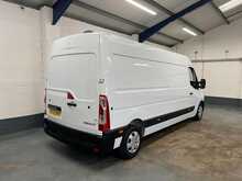 Renault Master Master 2.3 dCi 35 Business+ FWD LWB Medium Roof Euro 6 4dr - U866