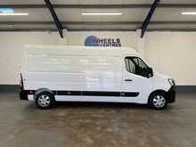 Renault Master Master 2.3 dCi 35 Business+ FWD LWB Medium Roof Euro 6 4dr - U869