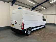 Renault Master Master 2.3 dCi 35 Business+ FWD LWB Medium Roof Euro 6 4dr - U869