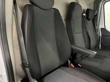 Renault Master Master 2.3 dCi 35 Business+ FWD LWB Medium Roof Euro 6 4dr - U872