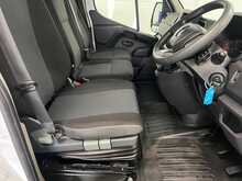 Renault Master Master 2.3 dCi 35 Business+ FWD LWB Medium Roof Euro 6 4dr - U899