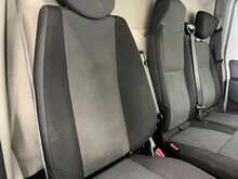 Renault Master Master 2.3 dCi 35 Business+ FWD LWB Medium Roof Euro 6 4dr - U902