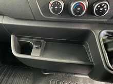 Renault Master Master 2.3 dCi 35 Business+ FWD LWB Medium Roof Euro 6 4dr - U902