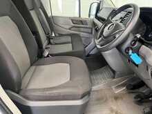 Volkswagen Crafter Crafter 2.0 TDI CR30 Startline Panel Van 5dr Diesel Manual FWD MWB Euro 6 (s/s) (102 ps) - U913