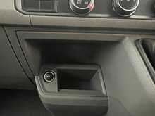 Volkswagen Crafter Crafter 2.0 TDI CR30 Startline Panel Van 5dr Diesel Manual FWD MWB Euro 6 (s/s) (102 ps) - U913