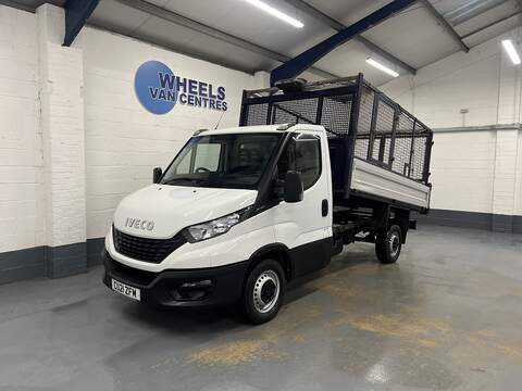 Iveco Daily Daily 2.3D HPI 14V 35C 3750 L3 Euro 6 (s/s) 4dr (DRW)