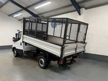 Iveco Daily Daily 2.3D HPI 14V 35S 3450 Chassis Cab 2dr Diesel Manual MWB Euro 6 (s/s) (136 ps) - U945