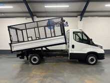 Iveco Daily Daily 2.3D HPI 14V 35S 3450 Chassis Cab 2dr Diesel Manual MWB Euro 6 (s/s) (136 ps) - U945