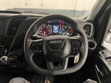Iveco Daily Daily 2.3D HPI 14V 35S 3450 Chassis Cab 2dr Diesel Manual MWB Euro 6 (s/s) (136 ps) - U945