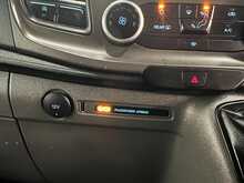 Ford Transit Custom Transit Custom 2.0 320 EcoBlue Trend Kombi L2 H1 Euro 6 (s/s) 5dr - U963