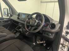 Mercedes-Benz Sprinter Sprinter 2.0 315 CDI Progressive RWD L3 Euro 6 (s/s) 2dr - U964