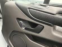 Ford Transit Custom Transit Custom 2.0 300 EcoBlue Leader L2 H2 Euro 6 (s/s) 5dr - U966