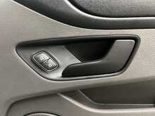 Ford Transit Custom Transit Custom 2.0 300 EcoBlue Leader L2 H2 Euro 6 (s/s) 5dr - U966