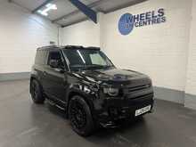 Land Rover Defender 90 3.0 D350 MHEV X-Dynamic HSE Hard Top SUV 3dr Diesel Auto 4WD SWB Euro 6 (s/s) (350 ps) - U985