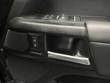 Land Rover Defender 90 3.0 D350 MHEV X-Dynamic HSE Hard Top SUV 3dr Diesel Auto 4WD SWB Euro 6 (s/s) (350 ps) - U985