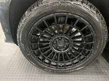 Land Rover Defender 90 3.0 D350 MHEV X-Dynamic HSE Hard Top SUV 3dr Diesel Auto 4WD SWB Euro 6 (s/s) (350 ps) - U985