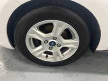 Ford Transit Courier Transit Courier 1.5 TDCi Limited L1 Euro 6 5dr - U996