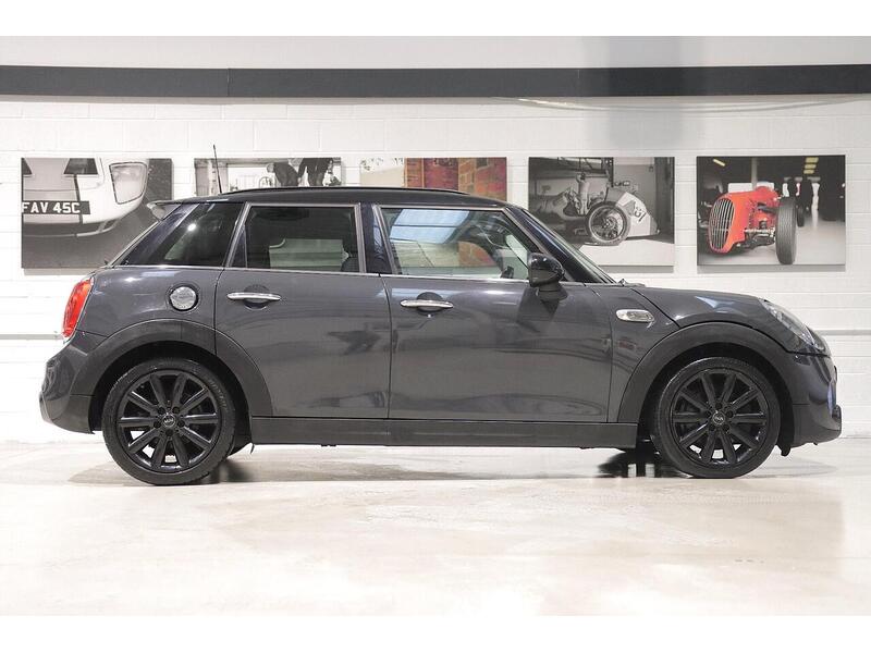 MINI Hatch 2.0 Cooper SD Auto 6Spd Euro 6 (s/s) 5dr - U102
