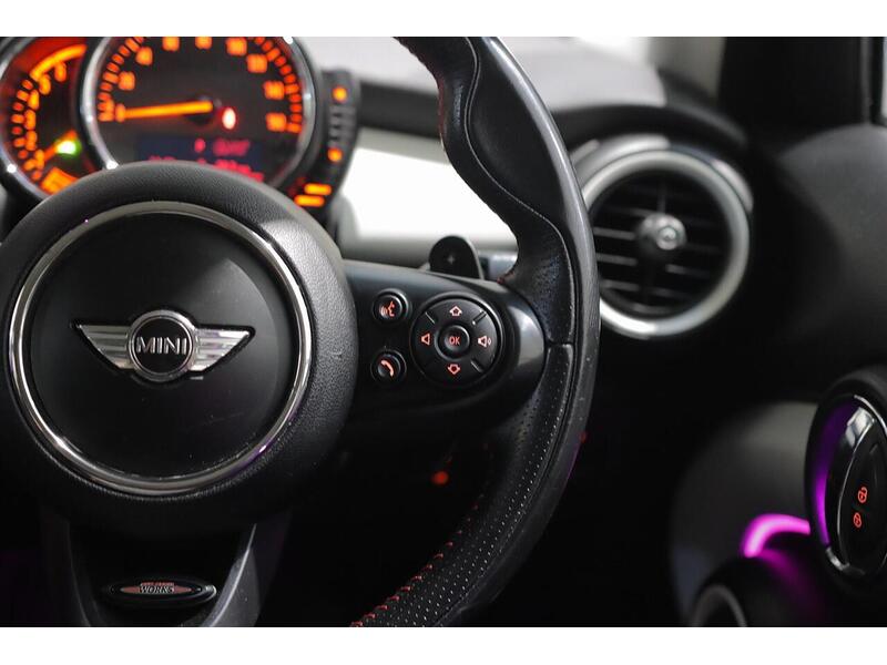 MINI Hatch 2.0 Cooper SD Auto 6Spd Euro 6 (s/s) 5dr - U102