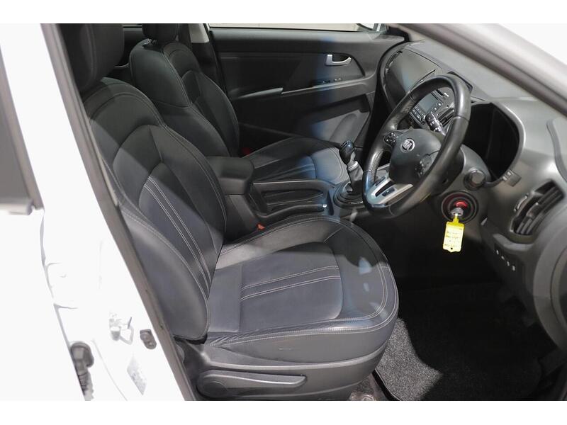 Kia Sportage 1.7 CRDi EcoDynamics 3 2WD Euro 5 (s/s) 5dr - U108