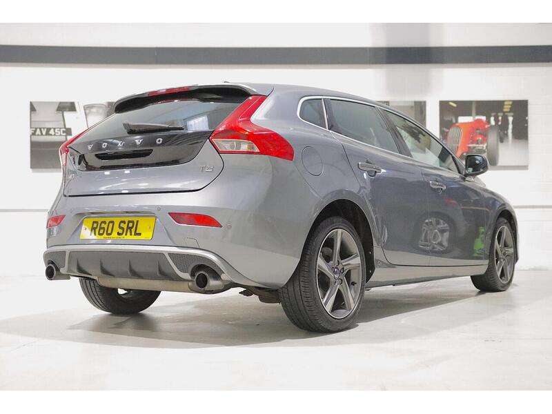 Volvo V40 V40 2.0 T2 R-Design Nav Euro 6 (s/s) 5dr - U11