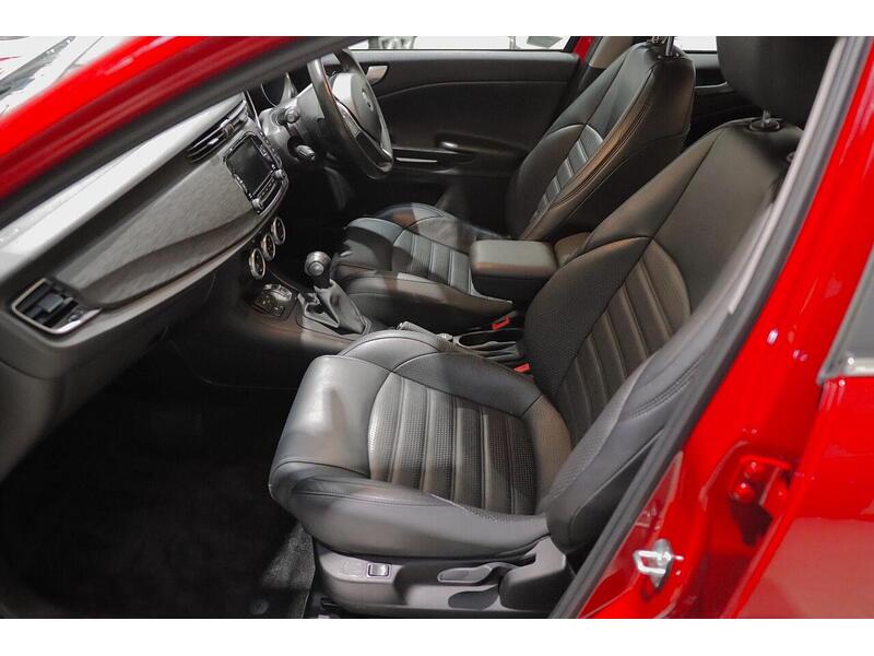 Alfa Romeo Giulietta 1.4 TB MultiAir Super TCT Euro 6 (s/s) 5dr - U112