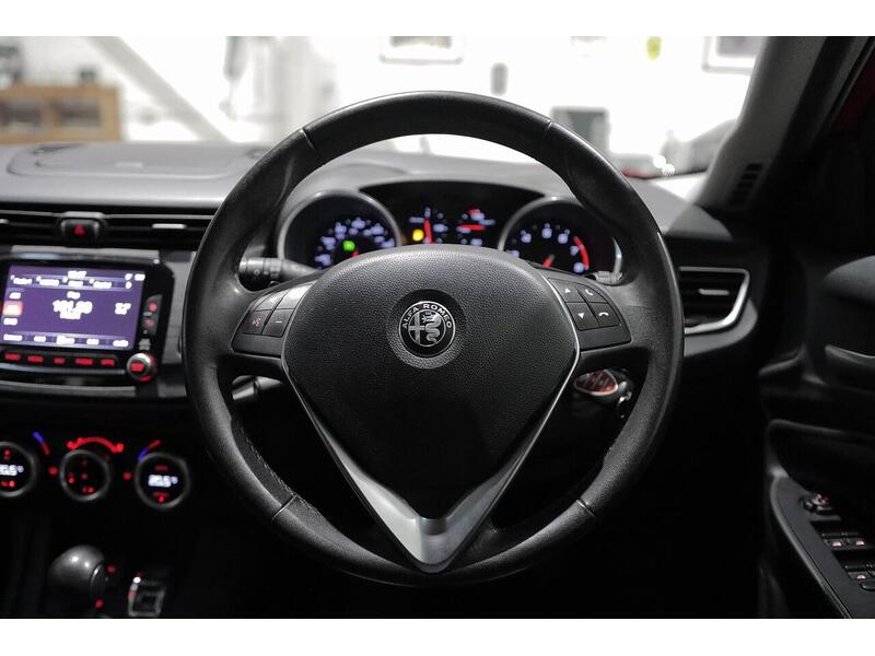 Alfa Romeo Giulietta 1.4 TB MultiAir Super TCT Euro 6 (s/s) 5dr - U112