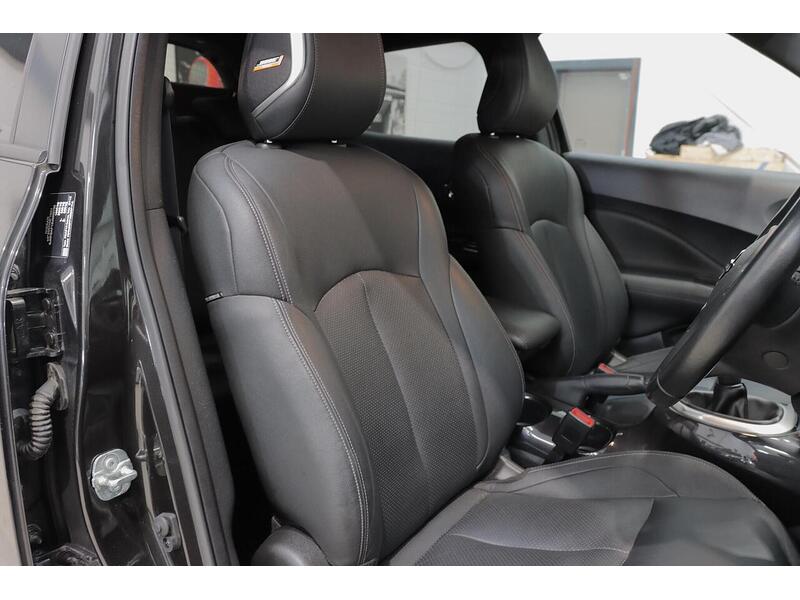 Nissan Juke 1.6 Tekna Euro 6 5dr - U120