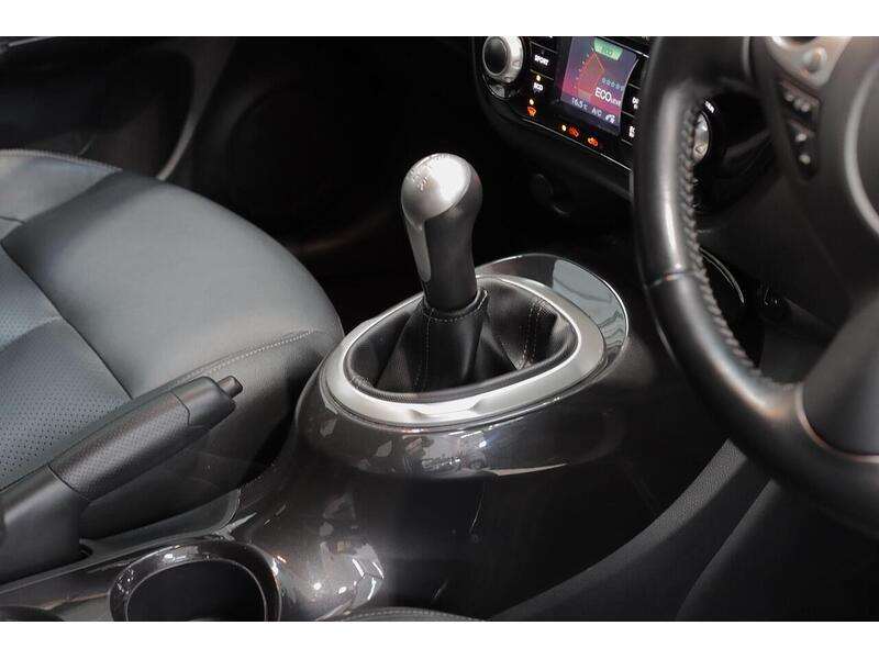 Nissan Juke 1.6 Tekna Euro 6 5dr - U120