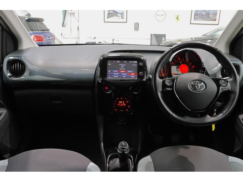 Toyota AYGO 1.0 VVT-i x-press Euro 6 5dr - U121