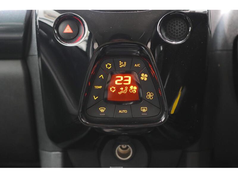 Toyota AYGO 1.0 VVT-i x-press Euro 6 5dr - U121