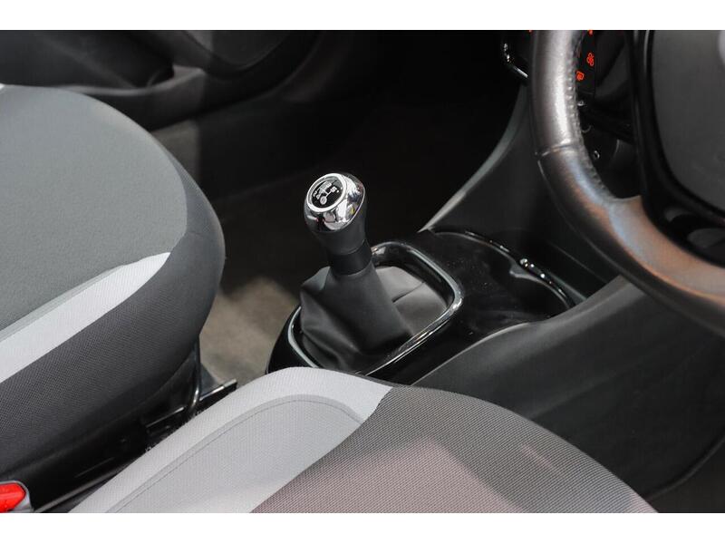 Toyota AYGO 1.0 VVT-i x-press Euro 6 5dr - U121