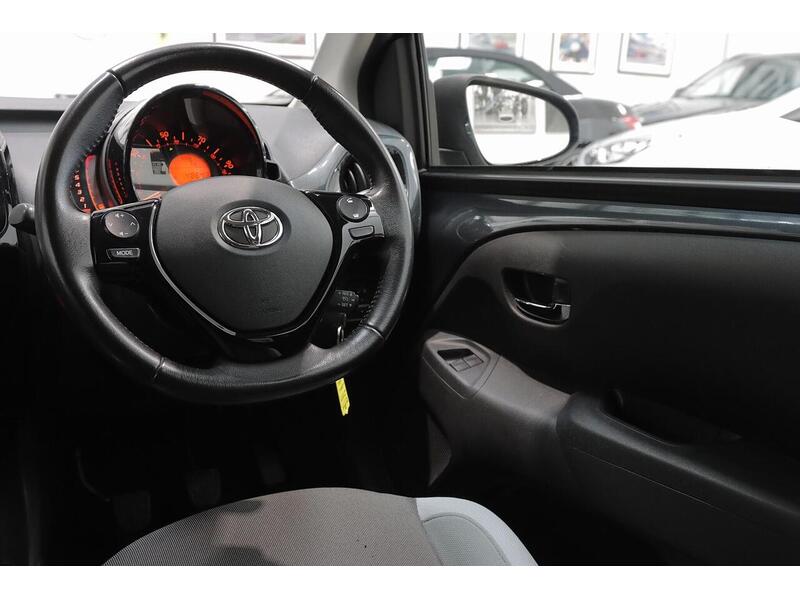 Toyota AYGO 1.0 VVT-i x-press Euro 6 5dr - U121
