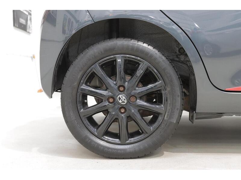 Toyota AYGO 1.0 VVT-i x-press Euro 6 5dr - U121