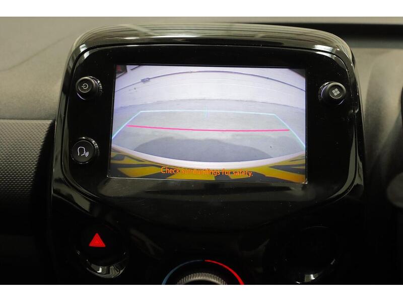 Citroen C1 1.0 VTi Flair Euro 6 (s/s) 5dr - U129