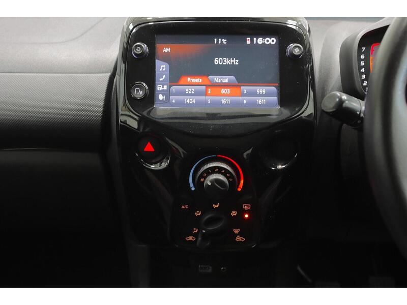 Citroen C1 1.0 VTi Flair Euro 6 (s/s) 5dr - U129