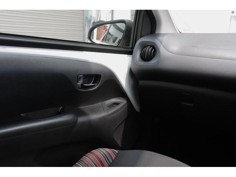 Citroen C1 1.0 VTi Flair Euro 6 (s/s) 5dr - U129