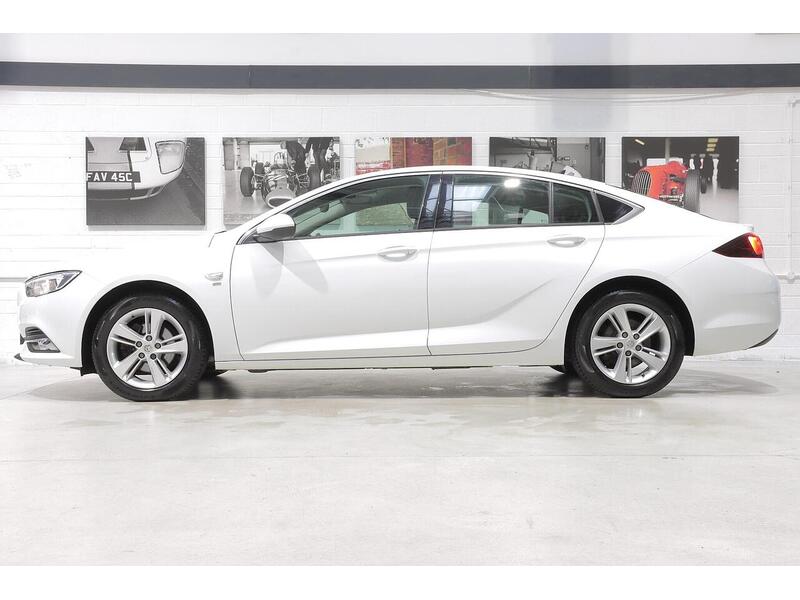 Vauxhall Insignia 1.6 Turbo D ecoTEC SRi Nav Grand Sport Euro 6 (s/s) 5dr - U131