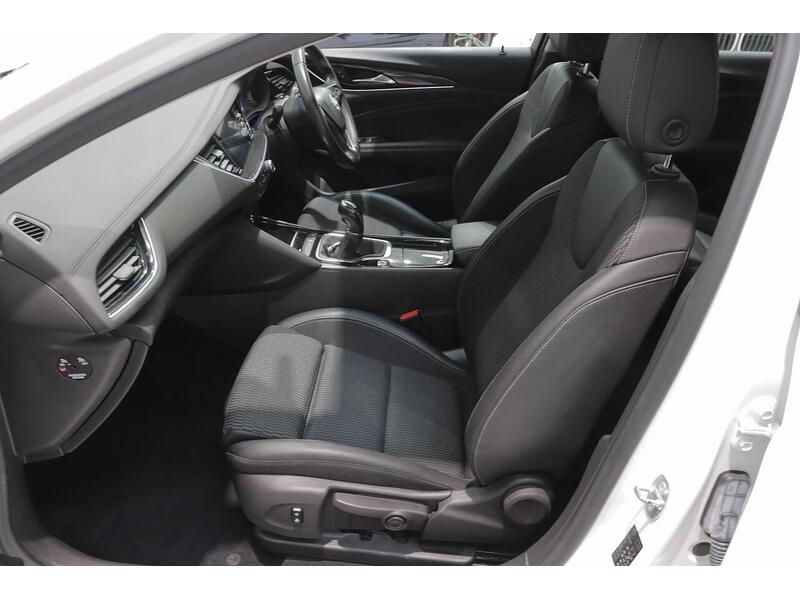 Vauxhall Insignia 1.6 Turbo D ecoTEC SRi Nav Grand Sport Euro 6 (s/s) 5dr - U131